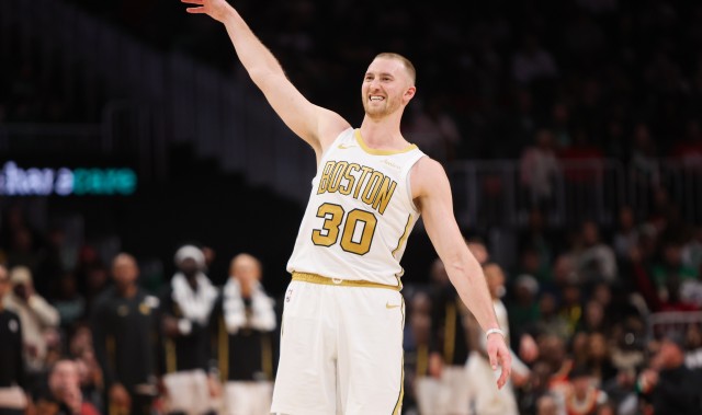 真准啊！豪泽8中6&amp;5记三分拿下17分6板3助