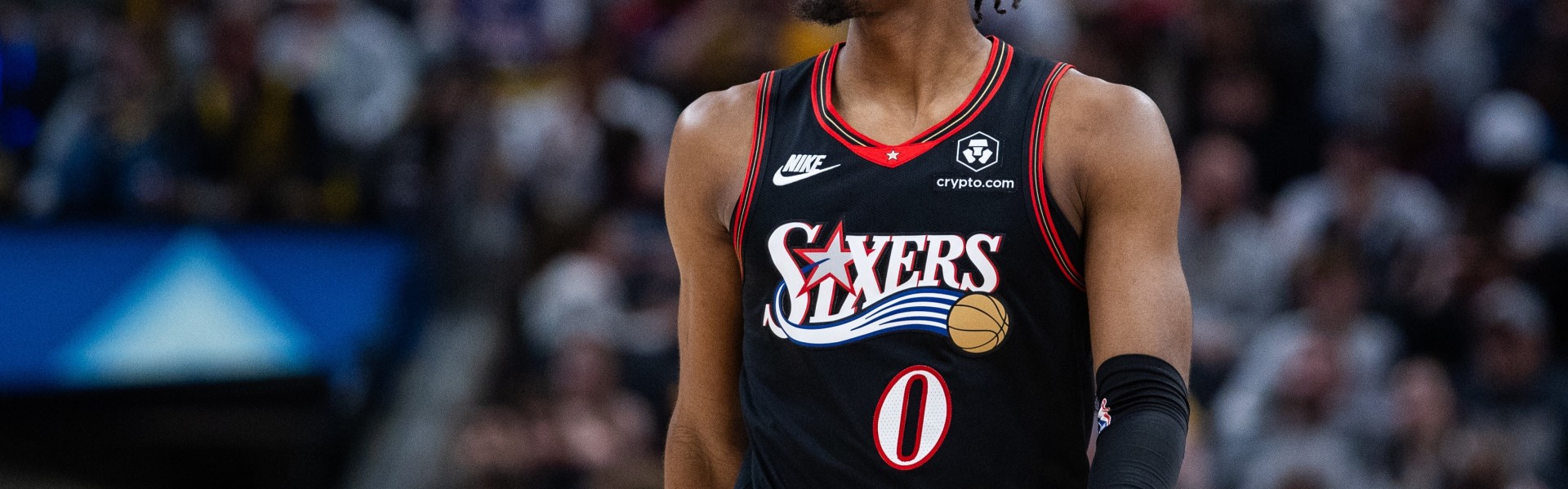 开云平台-这是在摸鱼？马克西半场5中1得5分 三分3中1&amp;另有2失误