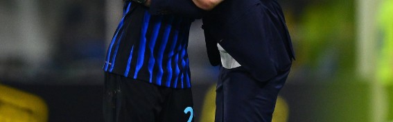 kaiyun sports-齐沃整活被痛批！恰尔汗奥卢独造3球力挽狂澜，国米3-2绝杀科莫
