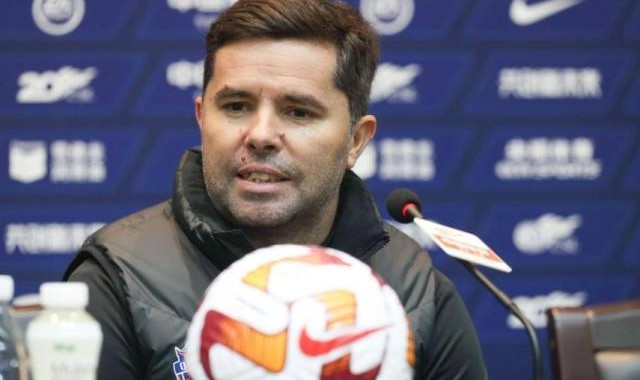 开云官方直播-刘军帅称与费莱尼关系好 安东尼奥：崔是亚洲名帅