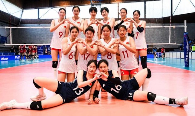 决胜局1扣3拦成奇兵!1.82米超星身体素质爆炸 二传-主攻-接应都能打