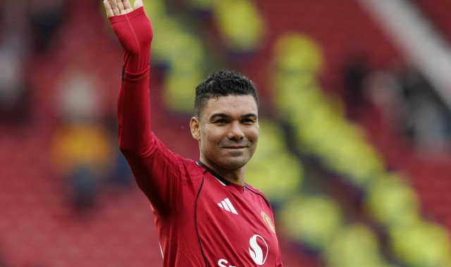 开云官方直播-卡塞米罗：防守型中场是场上最重要的位置 我会永远关注曼联