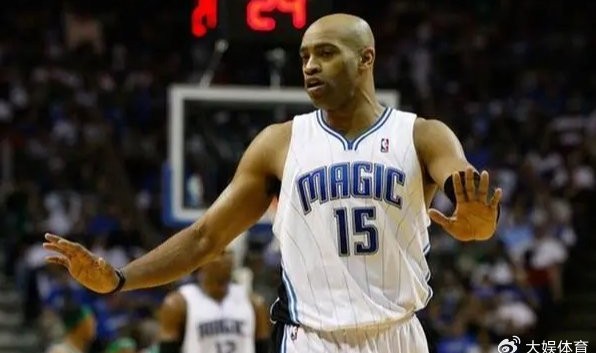 卡特是四大分卫实力最差的？巅峰期的卡特人气之高，四大分卫之首|艾弗森|扣篮|体育赛事讨论|文斯-卡特|悉尼奥运会_新浪体育_新浪新闻