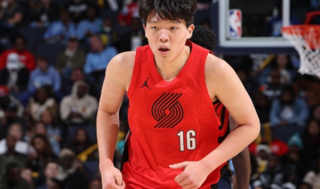 kaiyun sports-杨瀚森0+1+1！开拓者惨负骑士吞5连败 阿伦40+17+4帽生涯新高